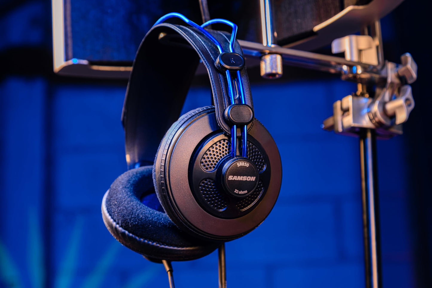 Samson SR850 Studio Wired Over Ear Headphones Without Mic (Black)